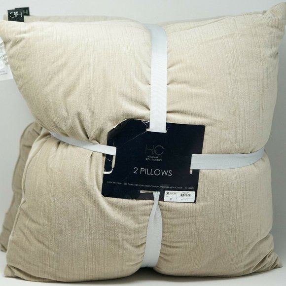Hallmart Collectibles (HMC) Velvet 20" Soft Pair of Decorative Pillows - Beige - Picture 1 of 4